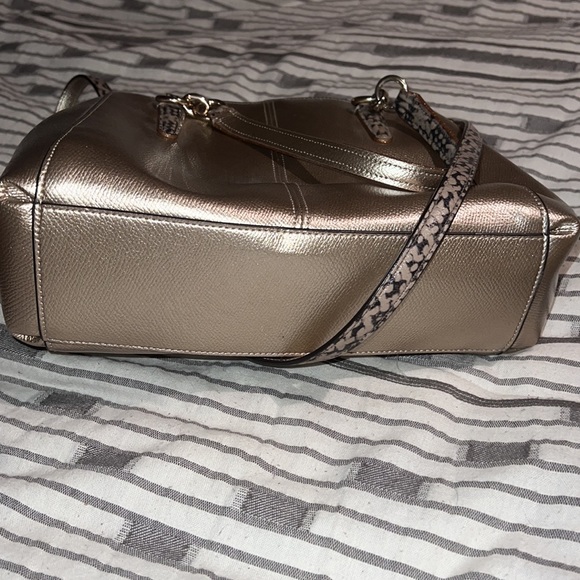 COACH MINETTA CROSSBODY & WRISTLET IN METALLIC LEATHER WITH EXOTIC TRIM - Picture 11 of 13